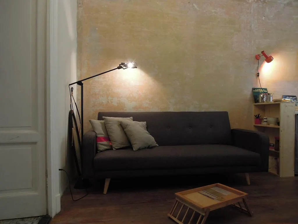 V12 Design Apartments Mailand Italien