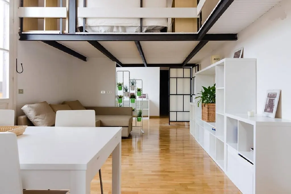 V12 Design Apartments Milano