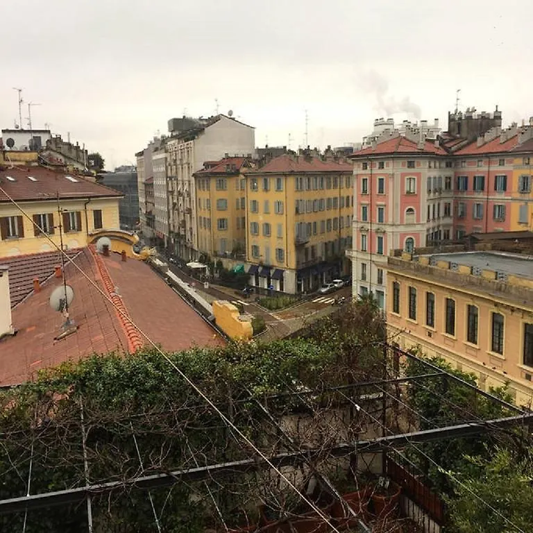 V12 Design Apartments Milano 0*,