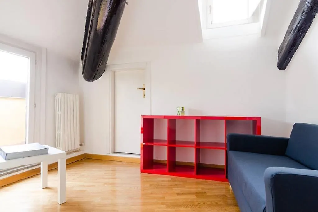 V12 Design Apartments Milano