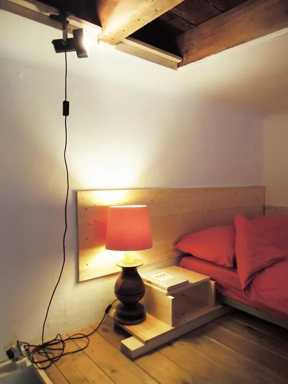 V12 Design Apartments Milano