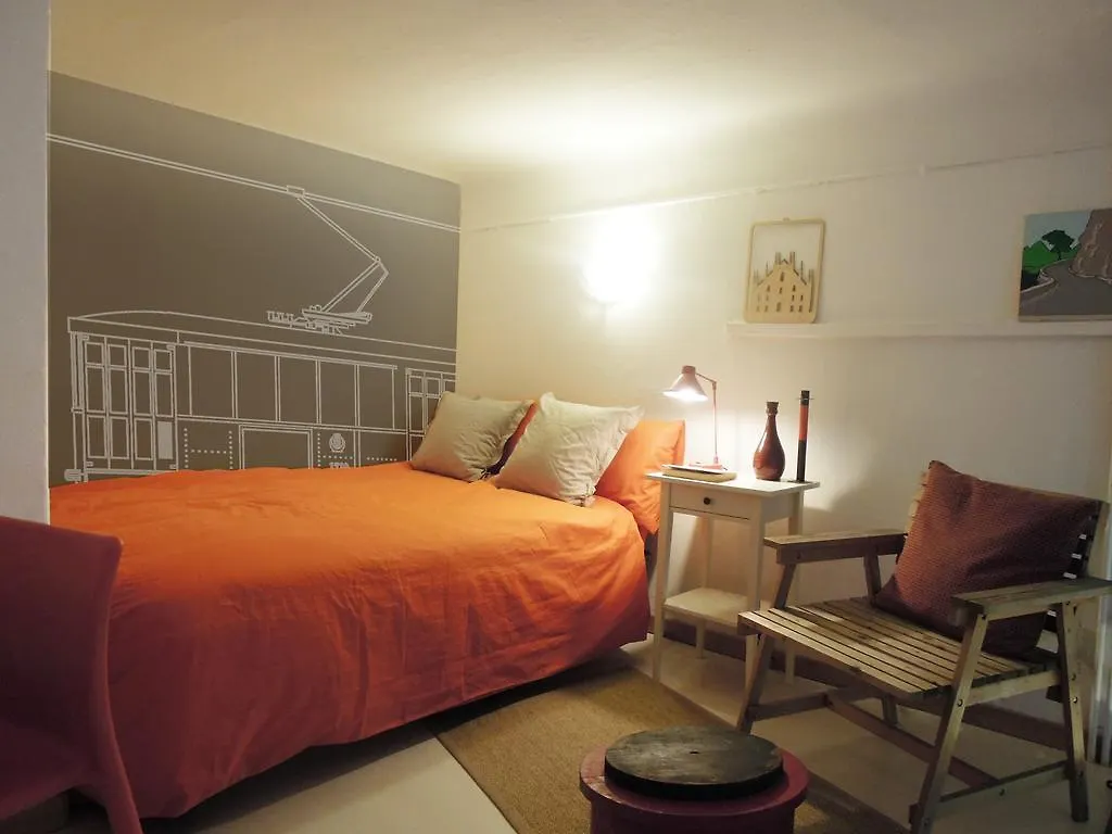 V12 Design Apartments Milano 0*,