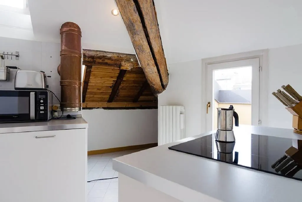 V12 Design Apartments Milano Italien