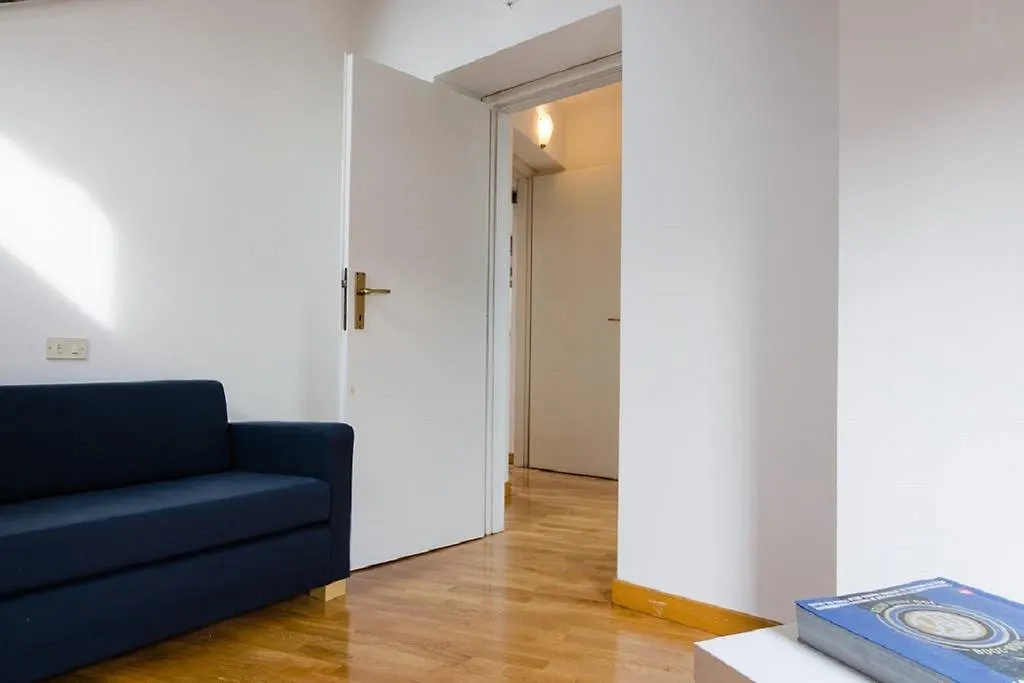 V12 Design Apartments Milano 0*,  Italien