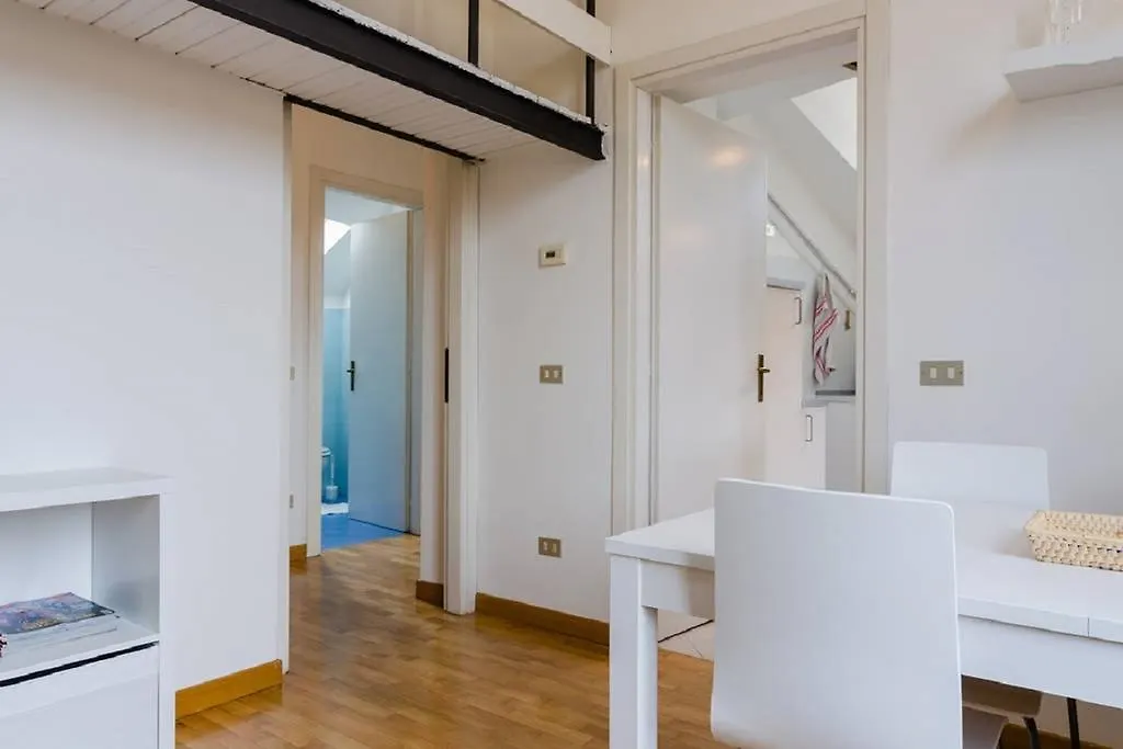 V12 Design Apartments Milano