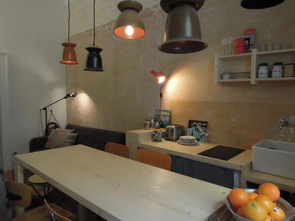 V12 Design Apartments Milano Italien